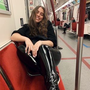 Meet your Posher, Charley